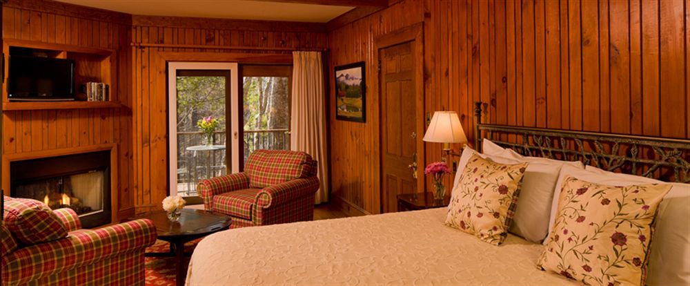 Lodge On Lake Lure Exterior photo