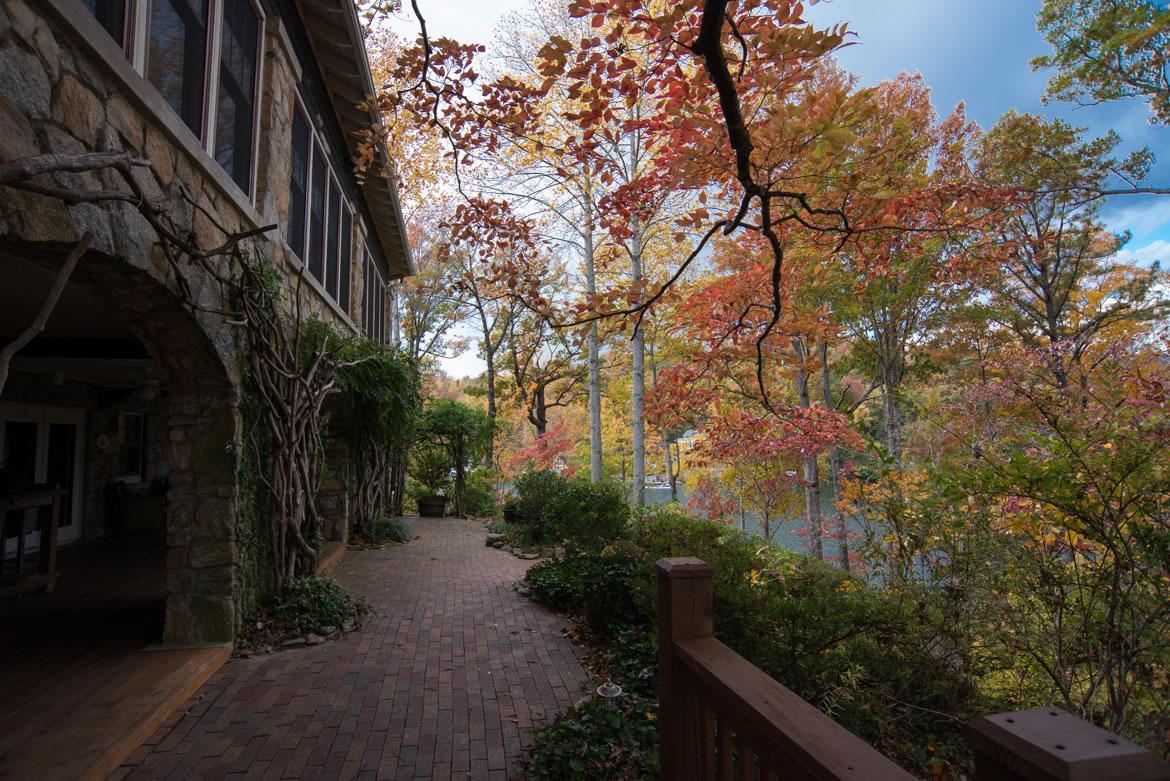 Lodge On Lake Lure Exterior photo